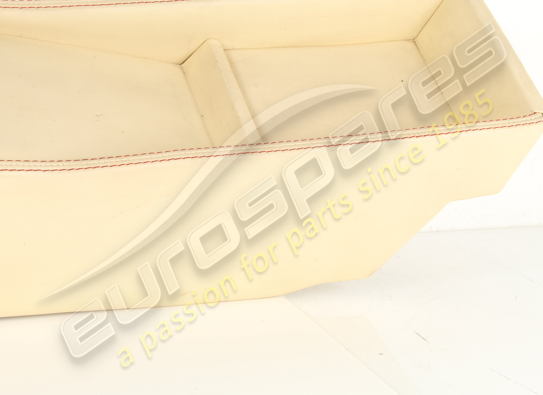 USED FERRARI RHD CONSOLE IN CREAM VM3997. PART NUMBER 65450204 (10) used ferrari rhd console in cream vm3997. part number 65450204 (10)