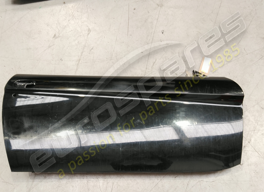 DAMAGED FERRARI RH DOOR COMPLETE. PART NUMBER 63481600 (1) damaged ferrari rh door complete. part number 63481600 (1)