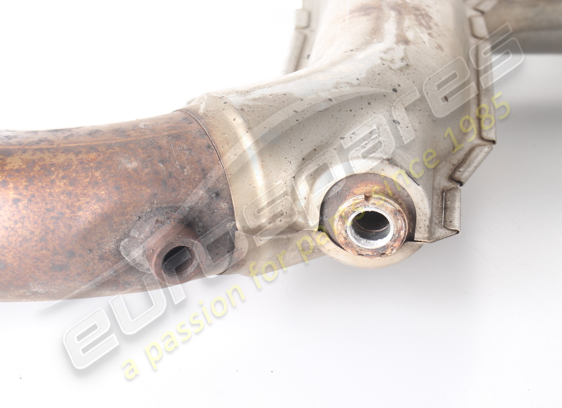 used maserati central muffler. part number 670034578 (7)