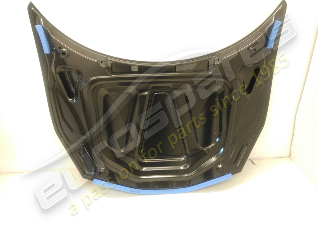 NEW FERRARI FRONT BONNER LHD PART NUMBER 87432011 (2) new ferrari front bonner lhd part number 87432011 (2)