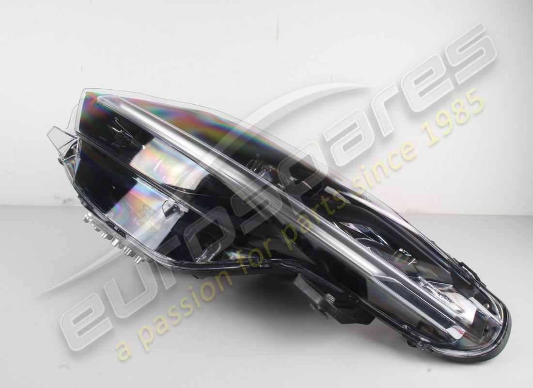 new ferrari lh headlamp afs. part number 904368 (2)