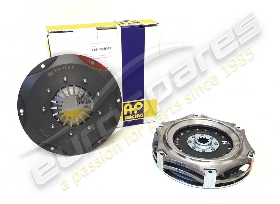 NEW FERRARI CLUTCH ASSEMBLY. PART NUMBER 136807 (1) new ferrari clutch assembly. part number 136807 (1)