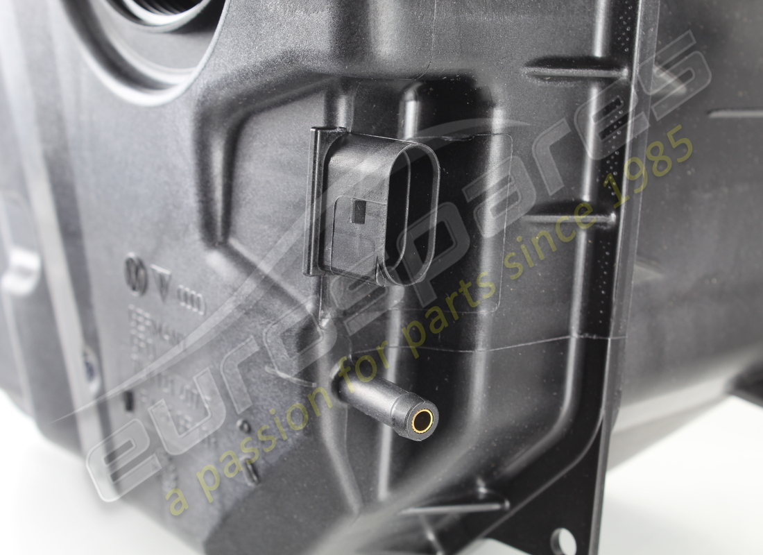 NEW PORSCHE COOLANT EXPANSION TANK. PART NUMBER 95510614723 (5) new porsche coolant expansion tank. part number 95510614723 (5)