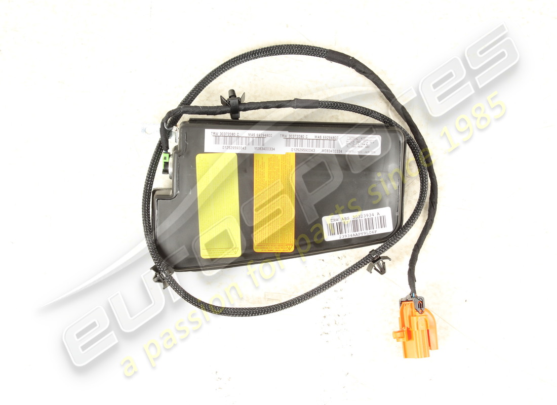 NEW MASERATI RH SIDE-BAG. PART NUMBER 69294800 (1) new maserati rh side-bag. part number 69294800 (1)