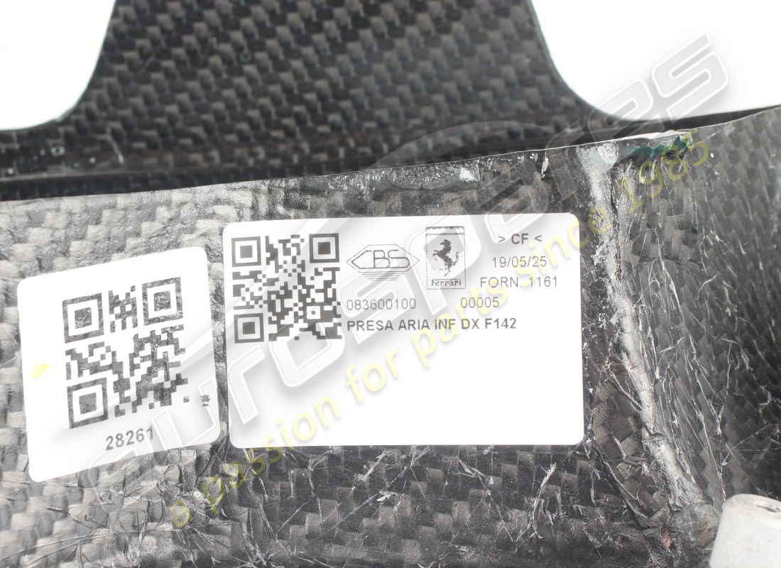 new ferrari carbon lower rh air intake. part number 83600100 (4)