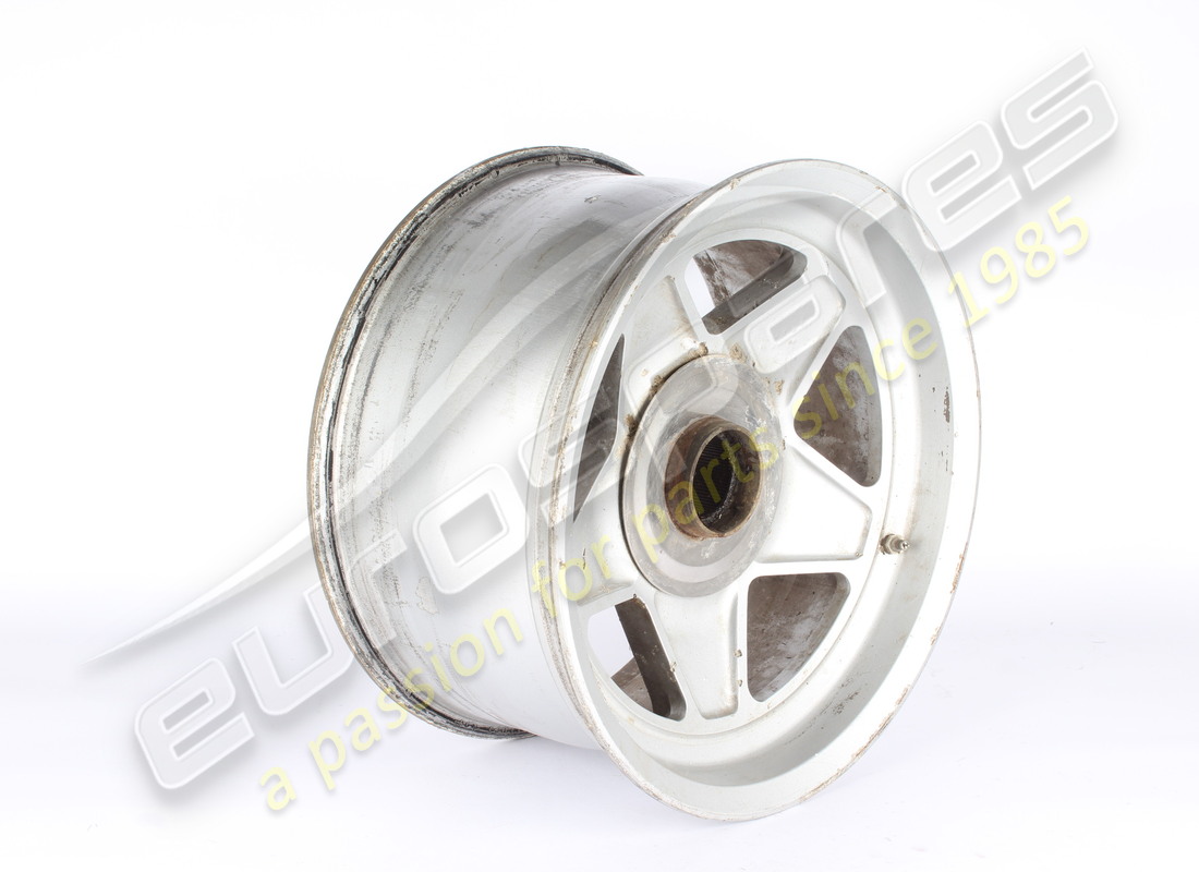 USED FERRARI ROAD WHEEL REAR 210TR415. PART NUMBER 119393 (3) used ferrari road wheel rear 210tr415. part number 119393 (3)