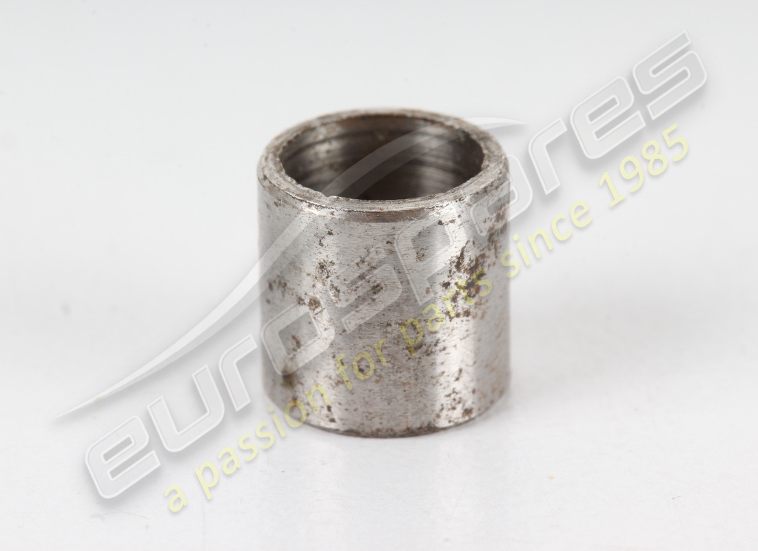 NEW MASERATI HEAD COVER DOWEL 10X10X8,25. PART NUMBER 311053312 (1) new maserati head cover dowel 10x10x8,25. part number 311053312 (1)