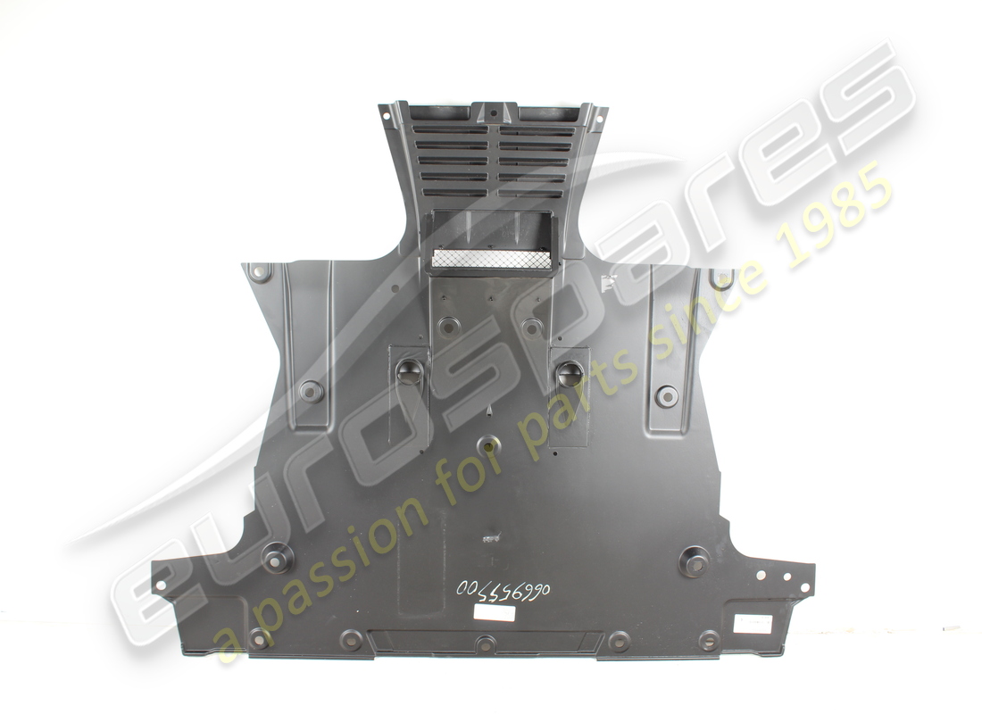 NEW FERRARI REAR AEREODYNAMIC BOTTOM. PART NUMBER 66955500 (1) new ferrari rear aereodynamic bottom. part number 66955500 (1)