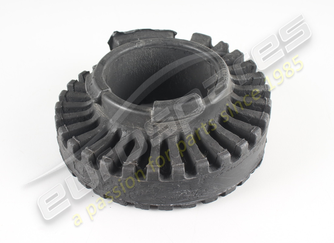 NEW MASERATI RING. PART NUMBER 675000216 (2) new maserati ring. part number 675000216 (2)