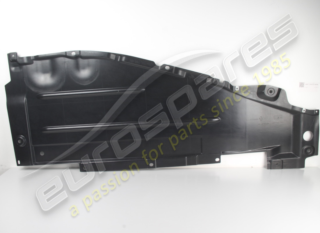 new ferrari front aerodynamic bottom rh part number 83948500 (4)