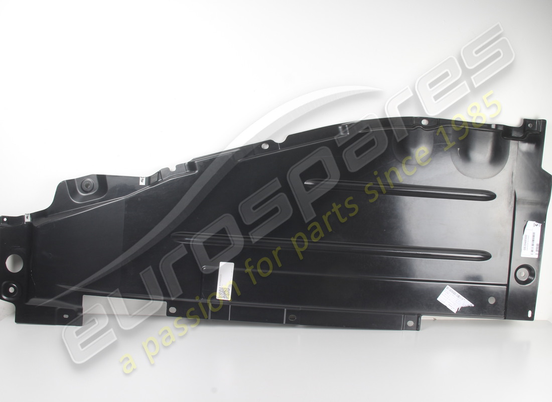 new ferrari front aerodynamic bottom rh part number 83948500 (1)