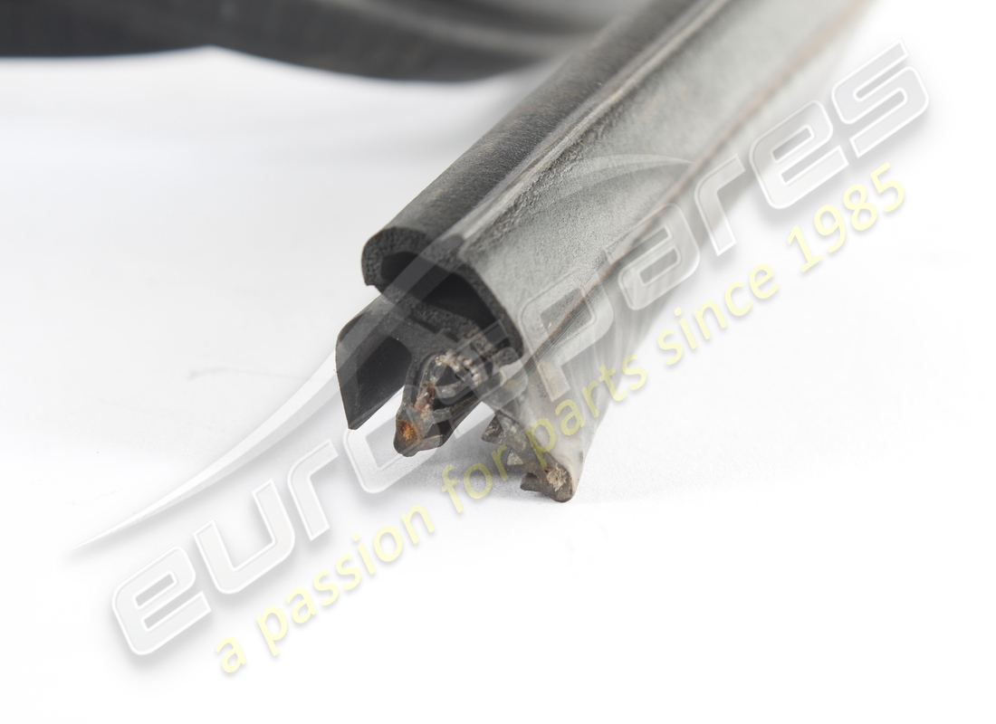 NEW FERRARI FRONT SCREEN GASKET WITH FLAT BAND. PART NUMBER 63893500 (2) new ferrari front screen gasket with flat band. part number 63893500 (2)