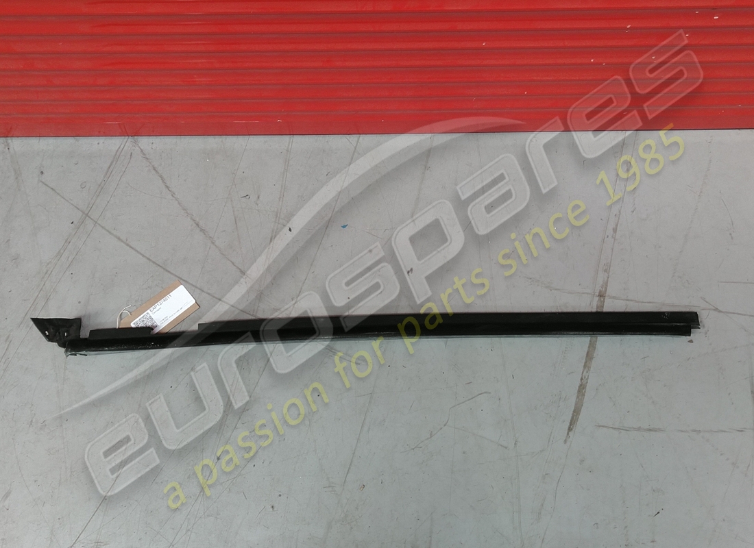 DAMAGED Eurospares LH INNER WINDOW SCRAPER & GASKET . PART NUMBER EAP1374011 (1)