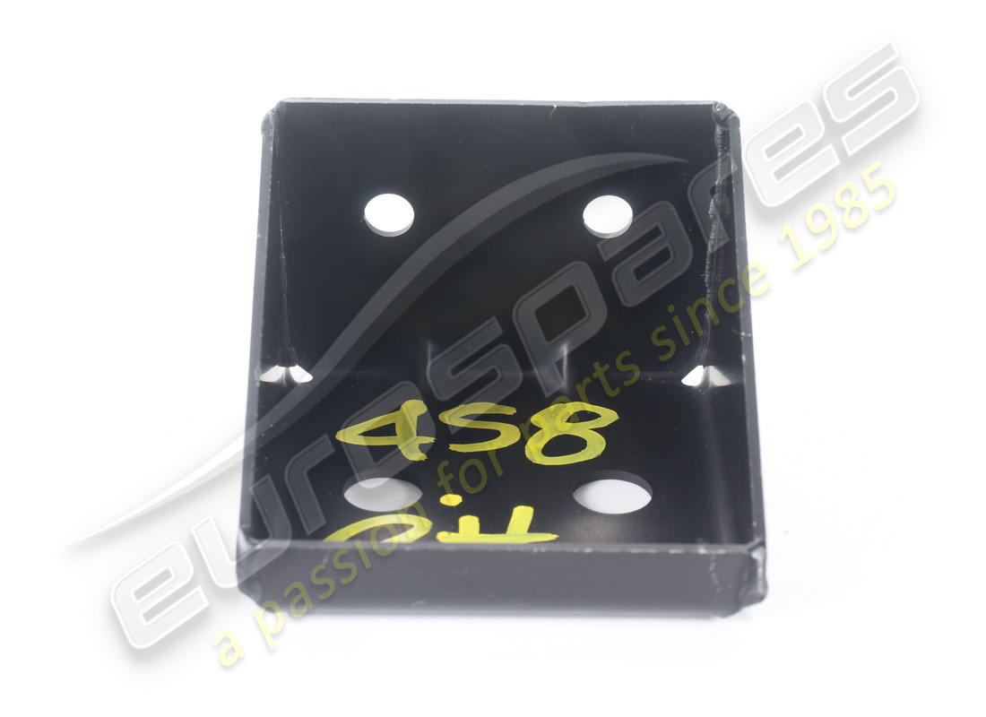 new ferrari upper rh bracket. part number 267021 (3)