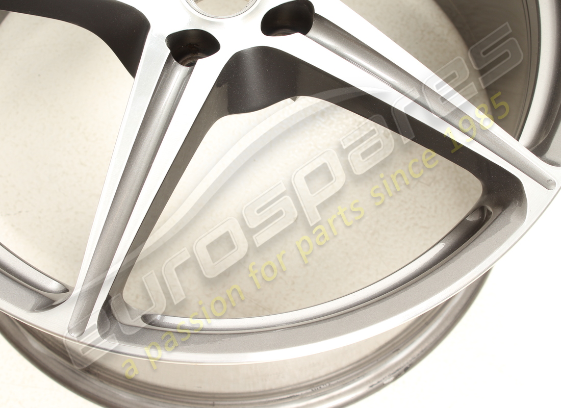 reconditioned ferrari rear wheel (forged diamond cut) 20 inch. part number 255226 (6)