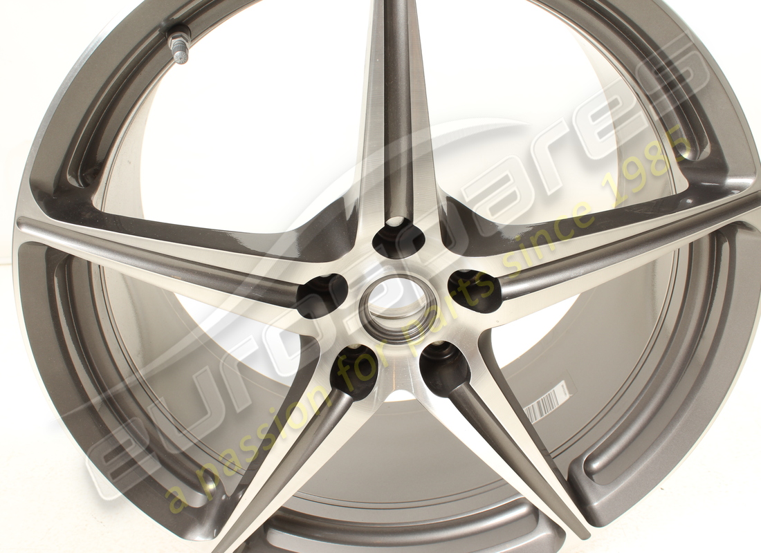 reconditioned ferrari rear wheel (forged diamond cut) 20 inch. part number 255226 (7)