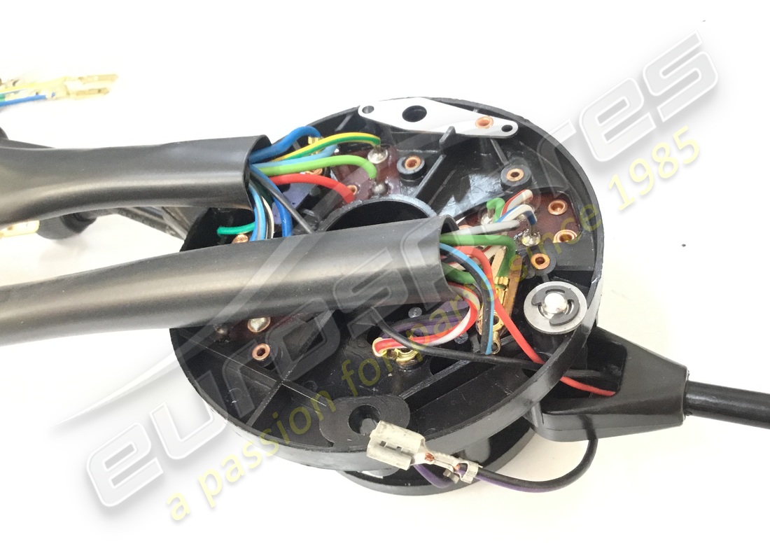 NEW FERRARI COLUMN SWITCH. PART NUMBER 61838400 (5) new ferrari column switch. part number 61838400 (5)