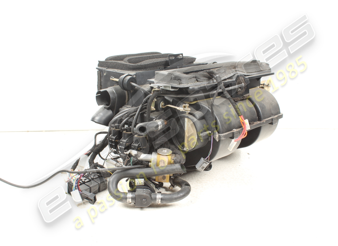 USED MASERATI COMPLETE AIR CONDITIONING UNIT. PART NUMBER 375580005 (2) used maserati complete air conditioning unit. part number 375580005 (2)