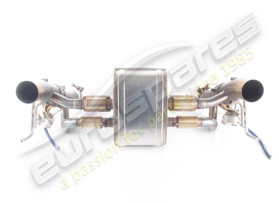 USED FERRARI CENTRAL SILENCER. PART NUMBER 844311 (1) used ferrari central silencer. part number 844311 (1)