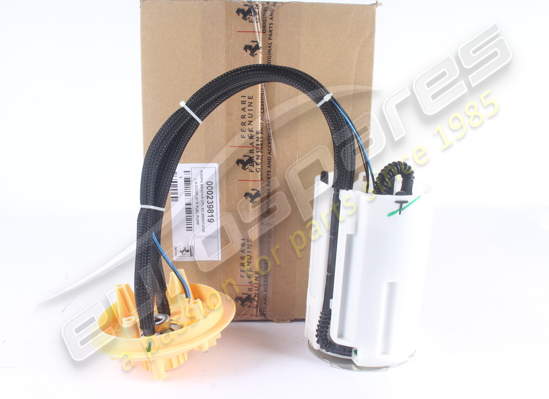 NEW FERRARI LH COMPLETE FUEL PUMP. PART NUMBER 239819 (1) new ferrari lh complete fuel pump. part number 239819 (1)