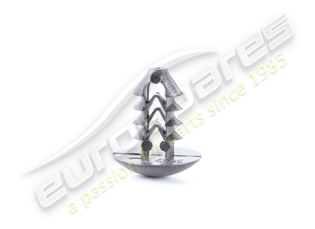new maserati fastening clip. part number 675000629 (2)