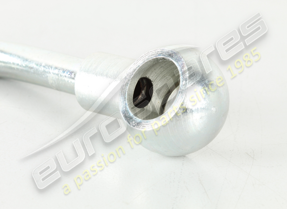 new lamborghini union from flexible hose to pump. part number 400422843 (3)