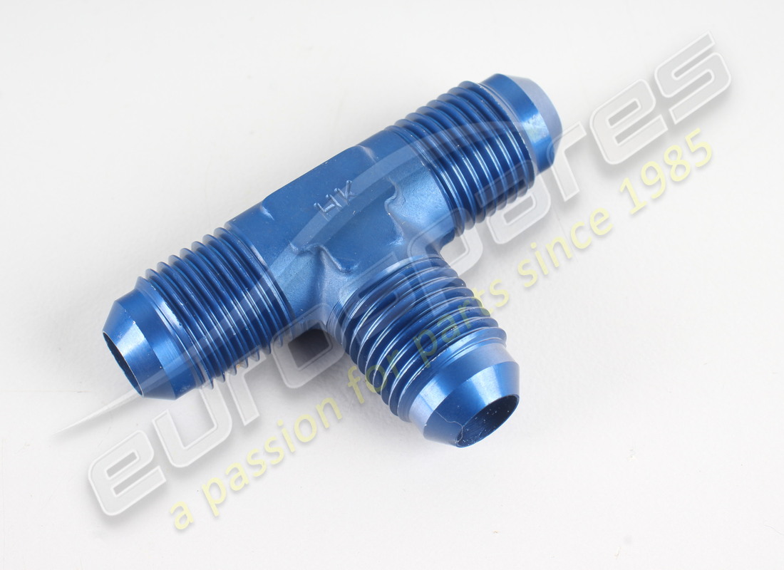 NEW FERRARI FITTING. PART NUMBER 136109 (1) new ferrari fitting. part number 136109 (1)