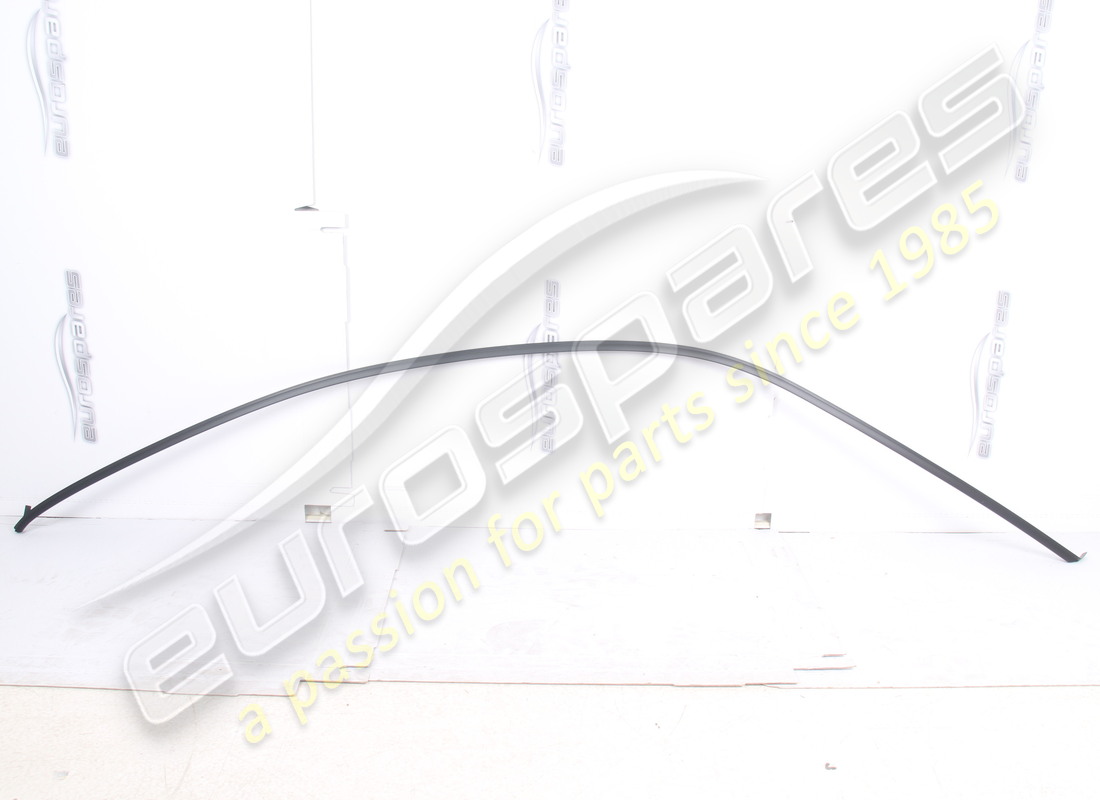 new ferrari rh gasket assembly. part number 64943900 (1)