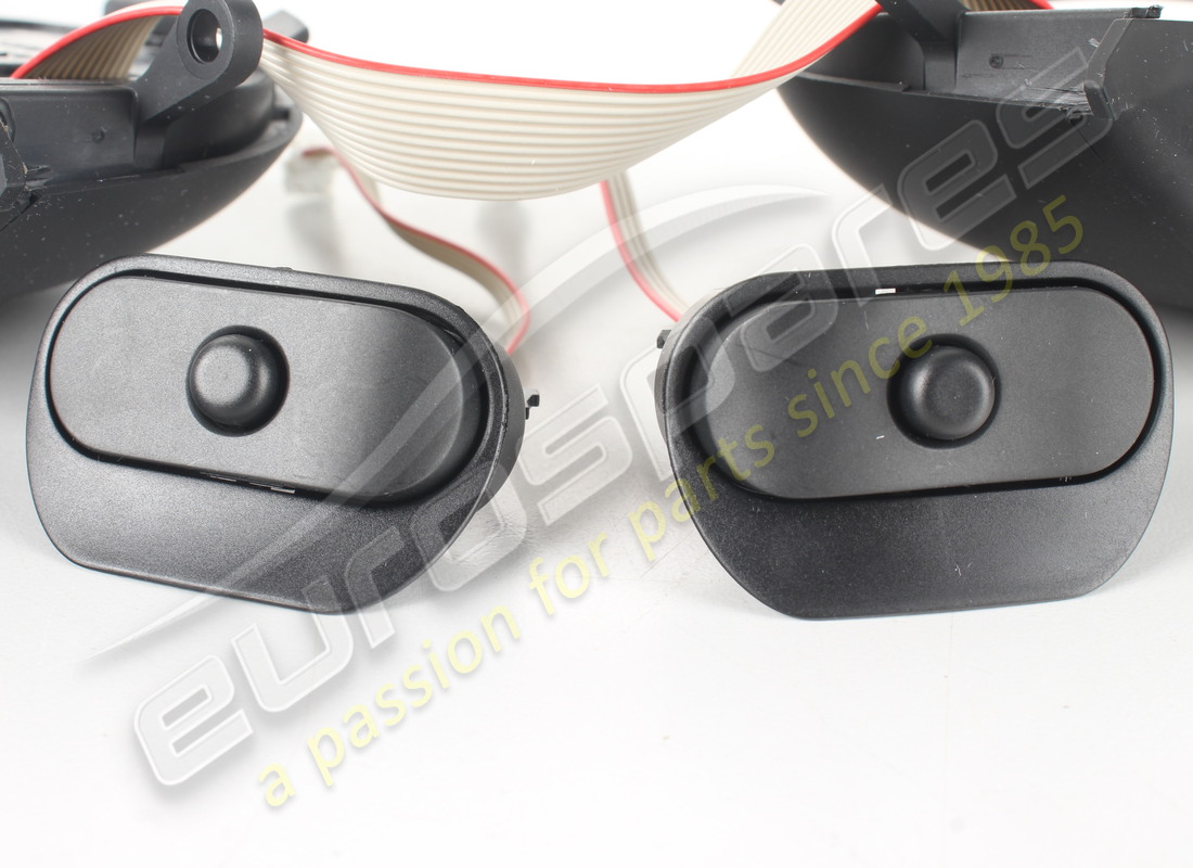 NEW MASERATI STEERING WHEEL BUTTONS KIT (VOICE). PART NUMBER 980139788 (3) new maserati steering wheel buttons kit (voice). part number 980139788 (3)