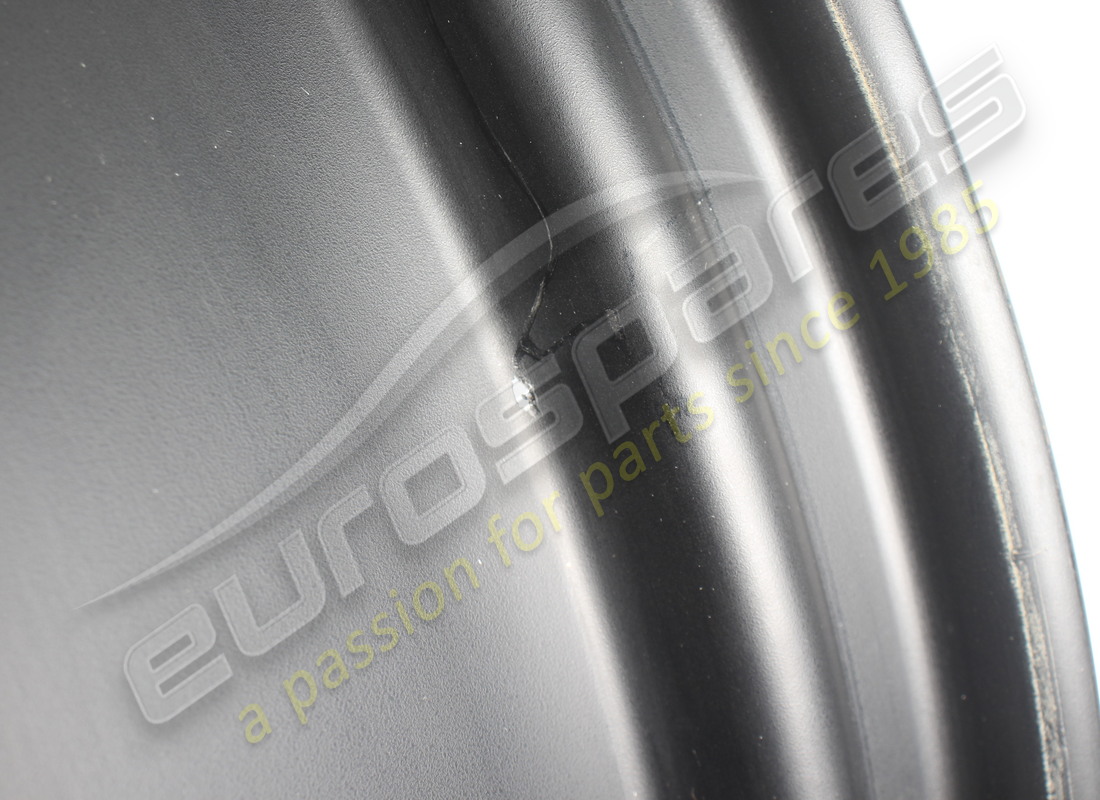 NEW FERRARI 20 FRONT WHEEL RIM. PART NUMBER 266875 (7) new ferrari 20 front wheel rim. part number 266875 (7)