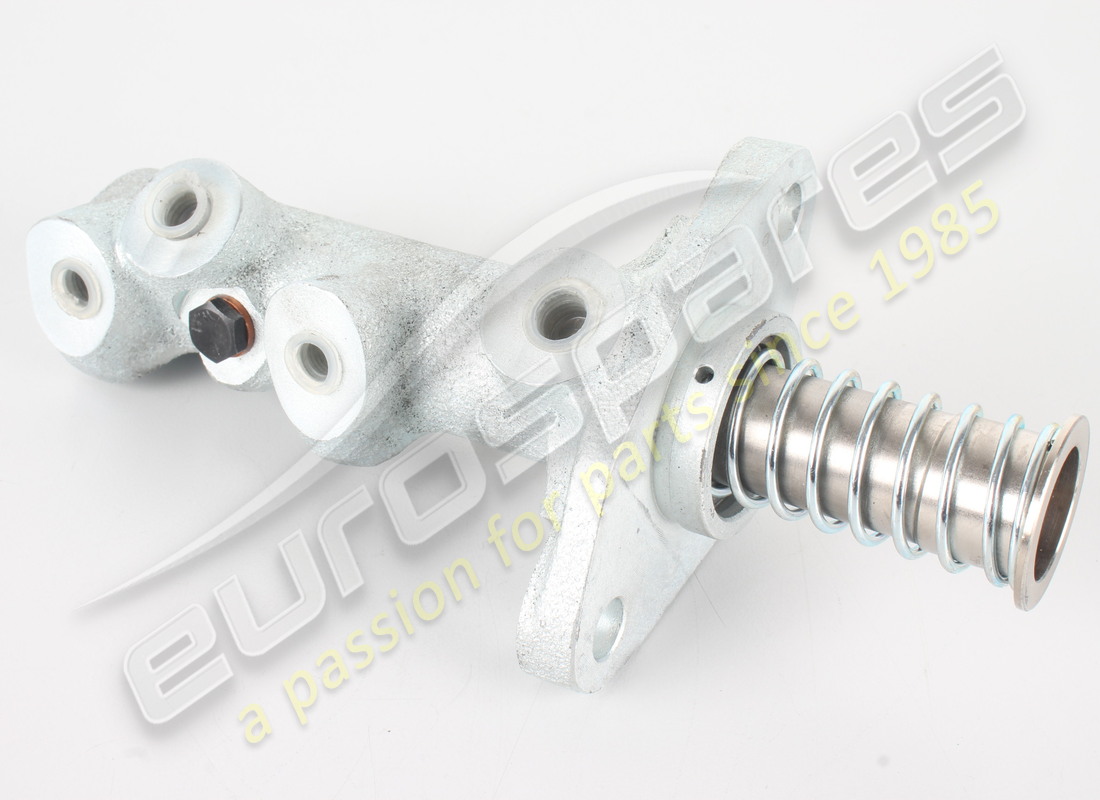 NEW EUROSPARES BRAKE MASTER CYLINDER GIRLING 275/330 MK11. PART NUMBER 95690500 (1) new eurospares brake master cylinder girling 275/330 mk11. part number 95690500 (1)