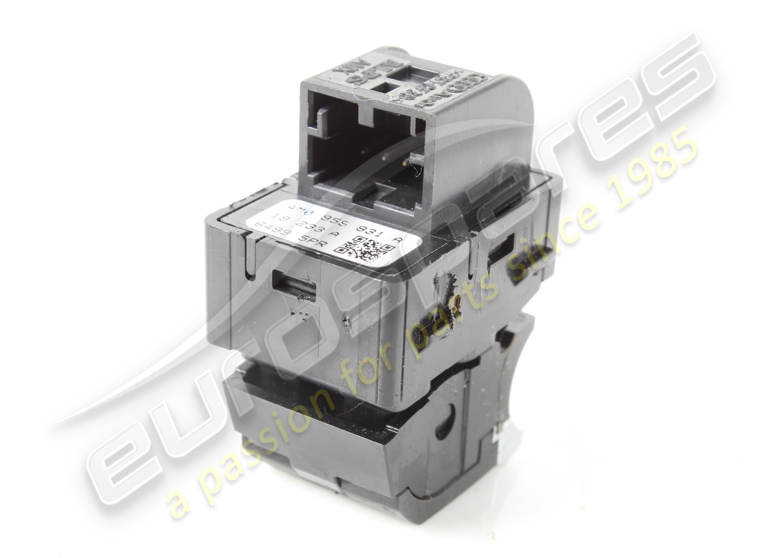 USED LAMBORGHINI TAILGATE SWITCH. PART NUMBER 4M0959831A (3) used lamborghini tailgate switch. part number 4m0959831a (3)