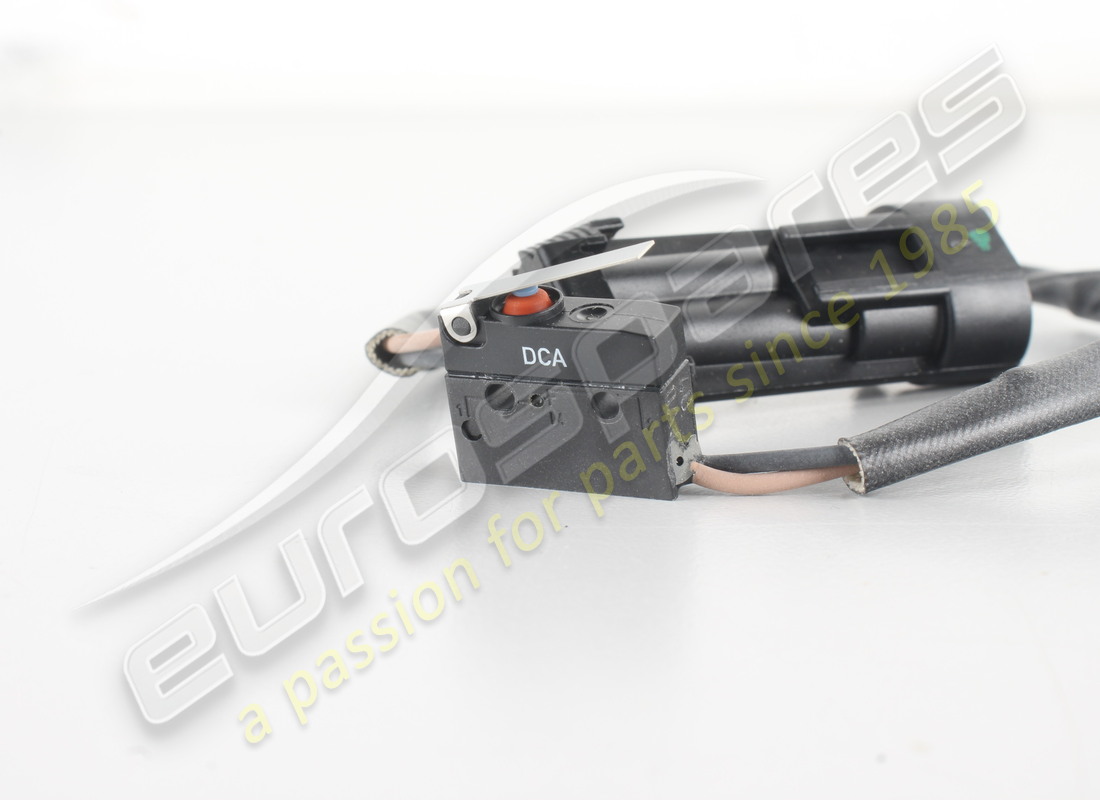 NEW FERRARI MICRO-SWITCH.. PART NUMBER 67493300 (3) new ferrari micro-switch.. part number 67493300 (3)