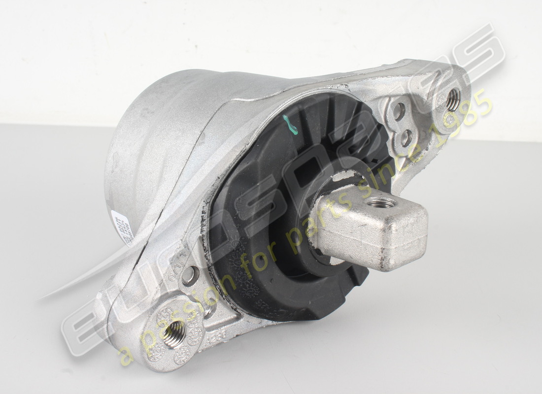 NEW MASERATI RUBBER - LH ENGINE MOUNTING. PART NUMBER 670004870 (1) new maserati rubber - lh engine mounting. part number 670004870 (1)