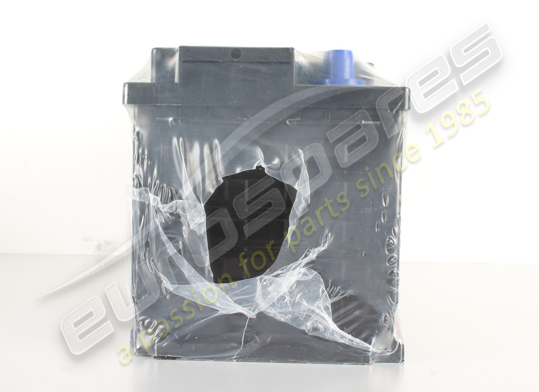 NEW MASERATI BATTERY. PART NUMBER 673001440 (2) new maserati battery. part number 673001440 (2)