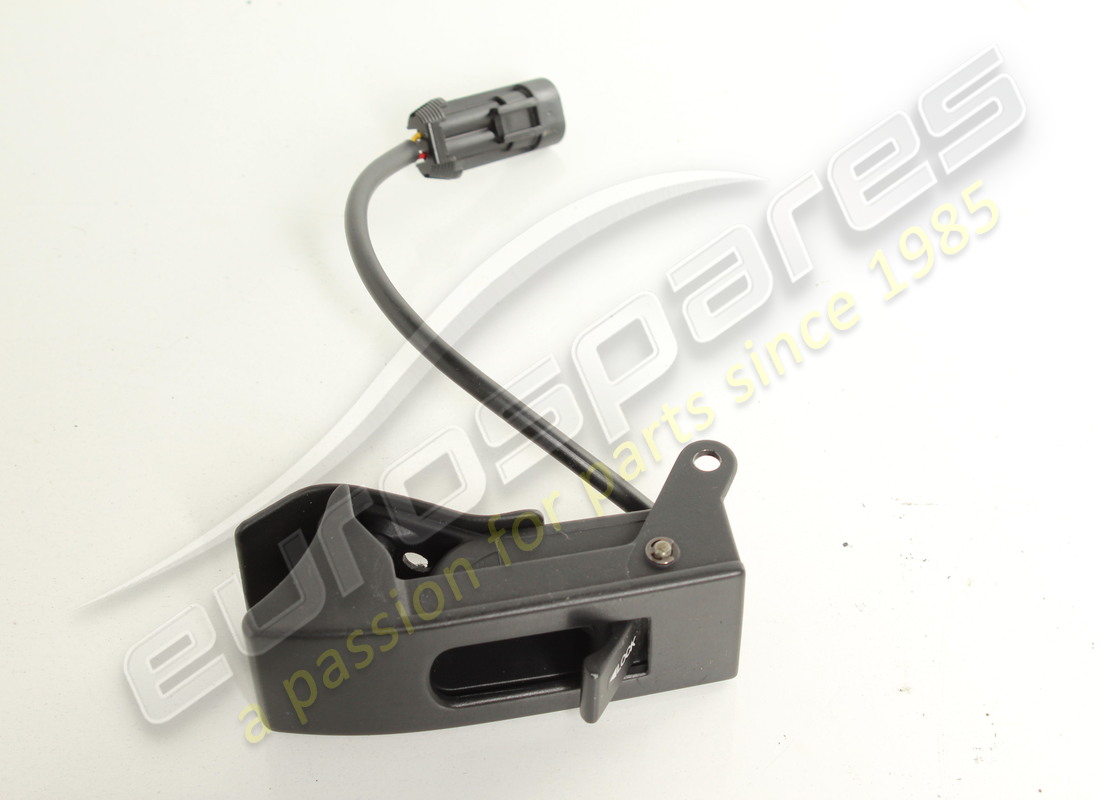 USED FERRARI RH INNER HANDLE FOR DOOR OP. PART NUMBER 66217600 (2) used ferrari rh inner handle for door op. part number 66217600 (2)