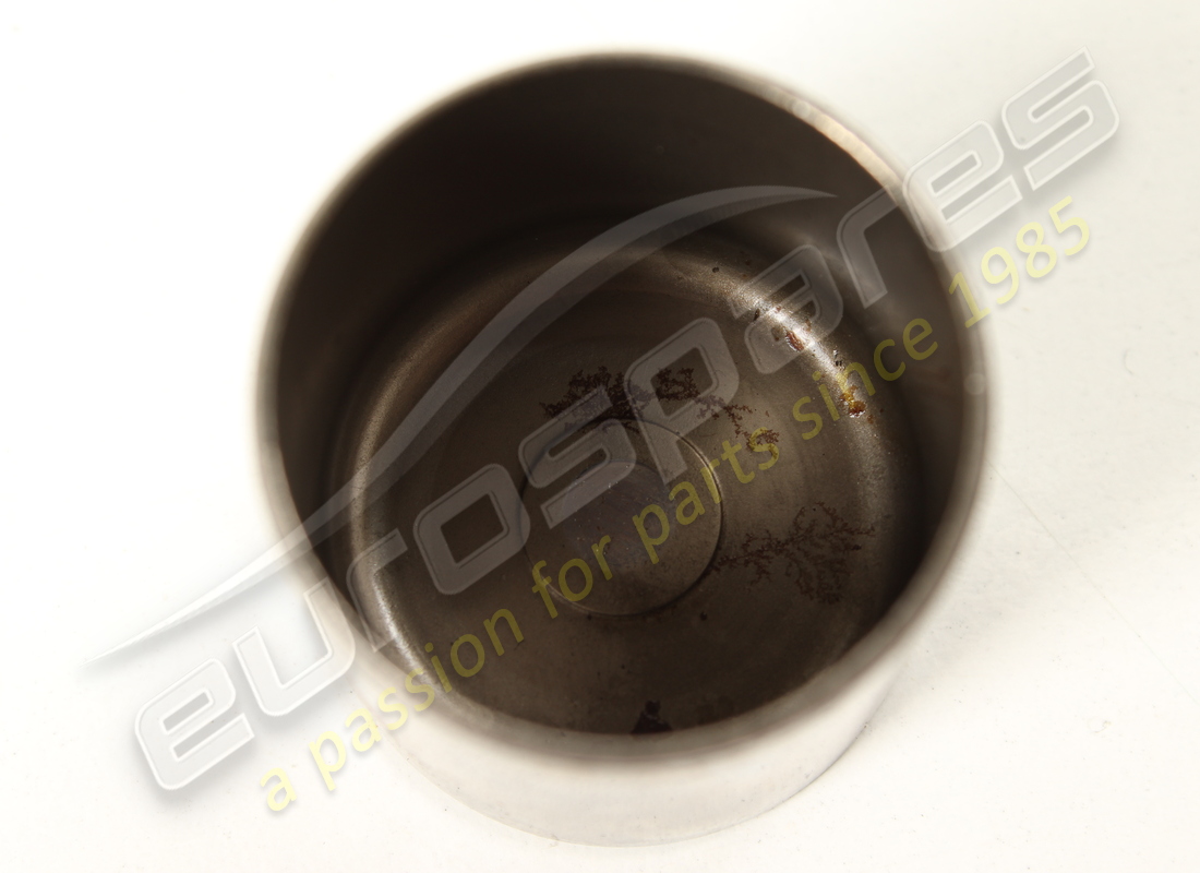 USED FERRARI TAPPET. PART NUMBER 117562 (3) used ferrari tappet. part number 117562 (3)