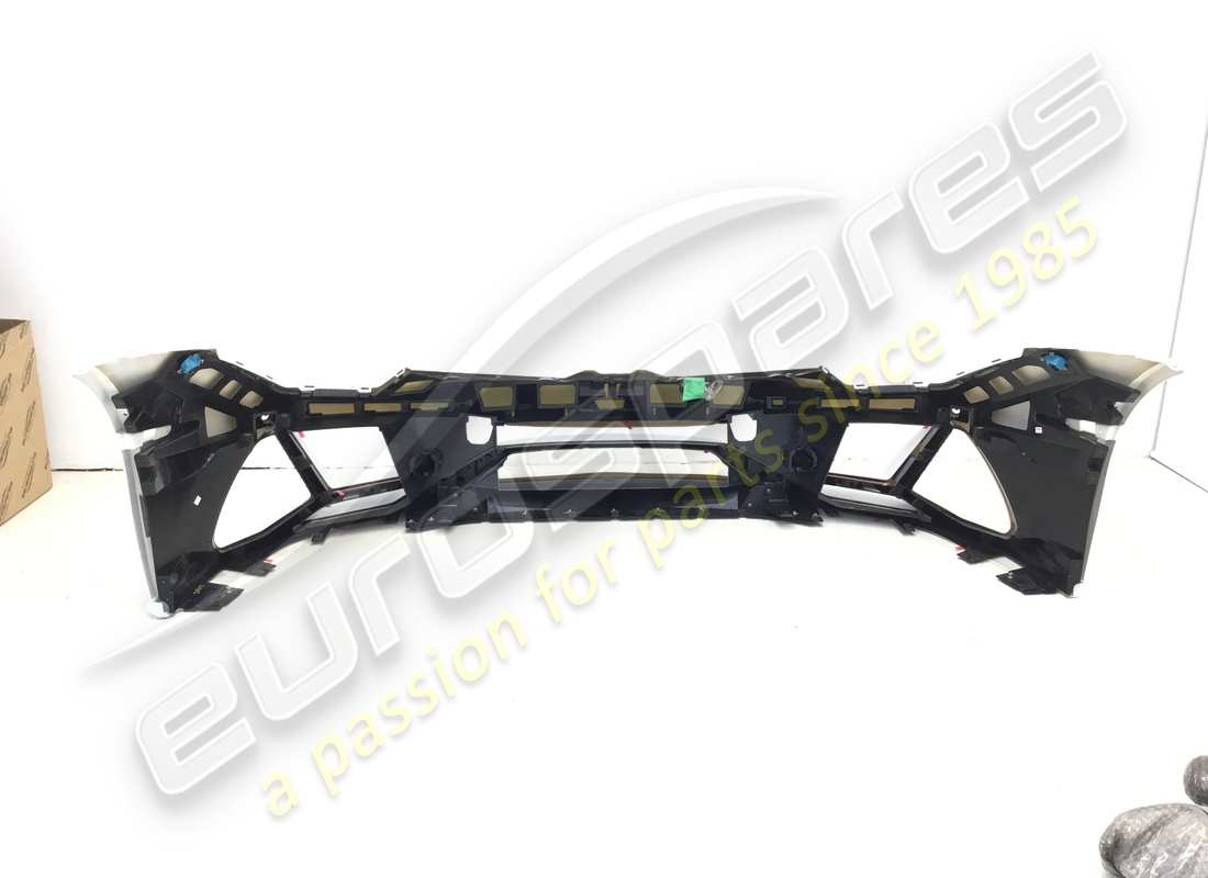 NEW LAMBORGHINI FRONT BUMPER. PART NUMBER 4T0807103M (4) new lamborghini front bumper. part number 4t0807103m (4)