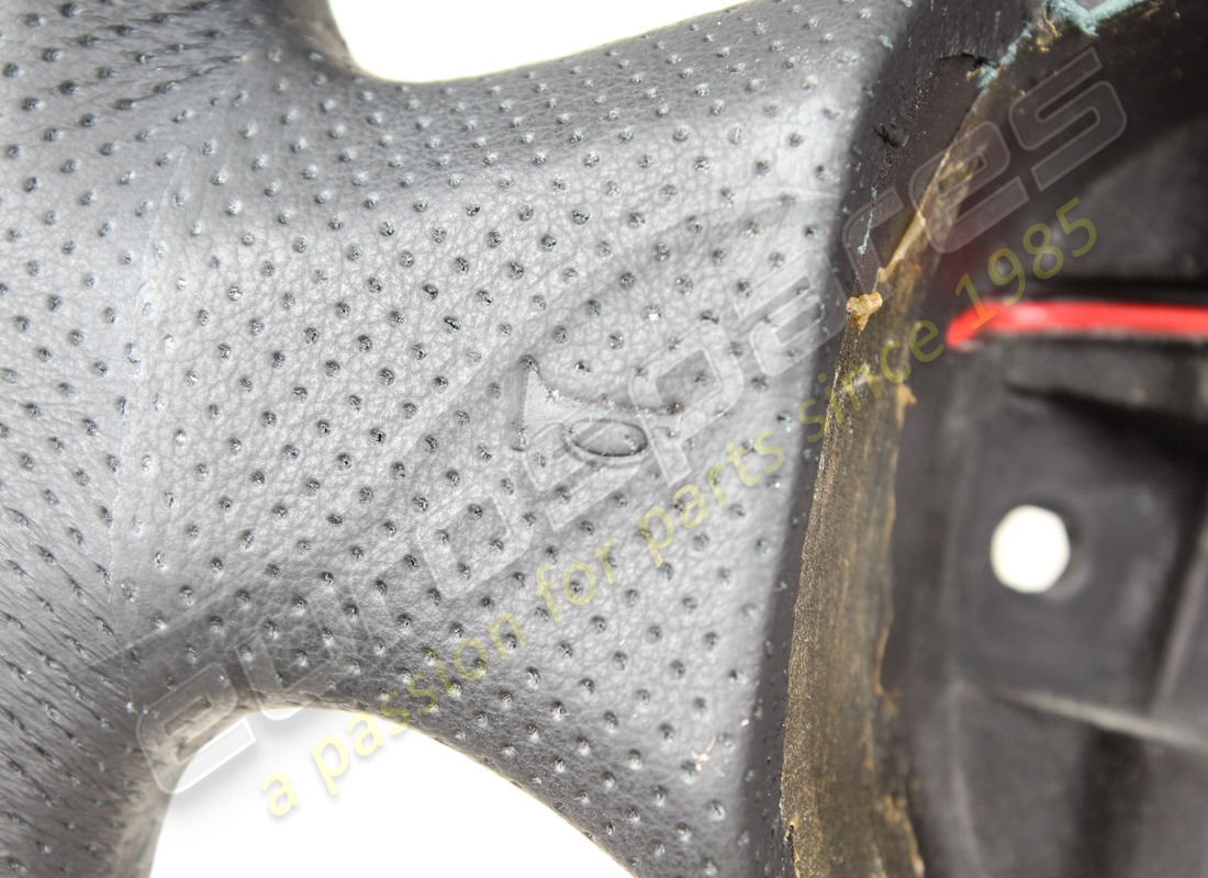 NEW MASERATI STEERING WHEEL CARBONIO. PART NUMBER 188823 (4) new maserati steering wheel carbonio. part number 188823 (4)