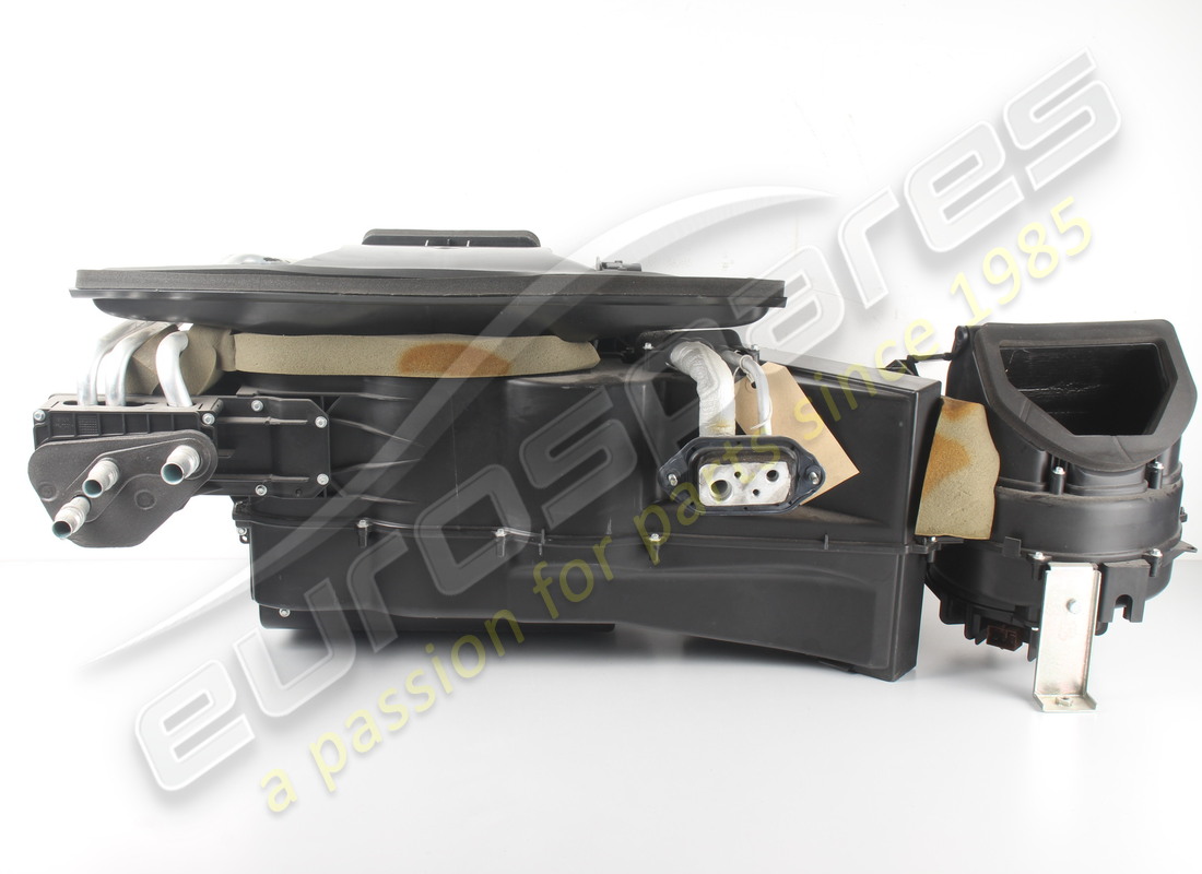 used maserati complete air condition set. part number 68462400 (9)