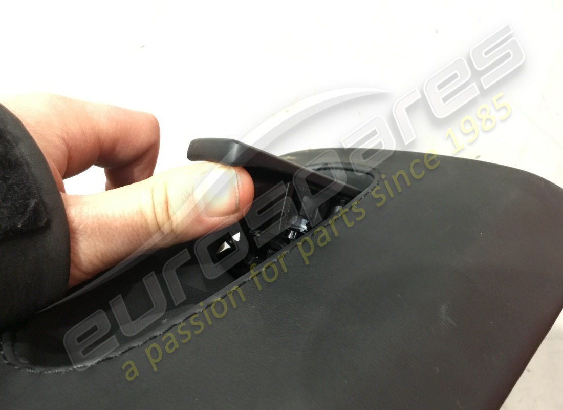 USED LAMBORGHINI GLOVE COMPARTMENT. PART NUMBER 472858009 (4) used lamborghini glove compartment. part number 472858009 (4)