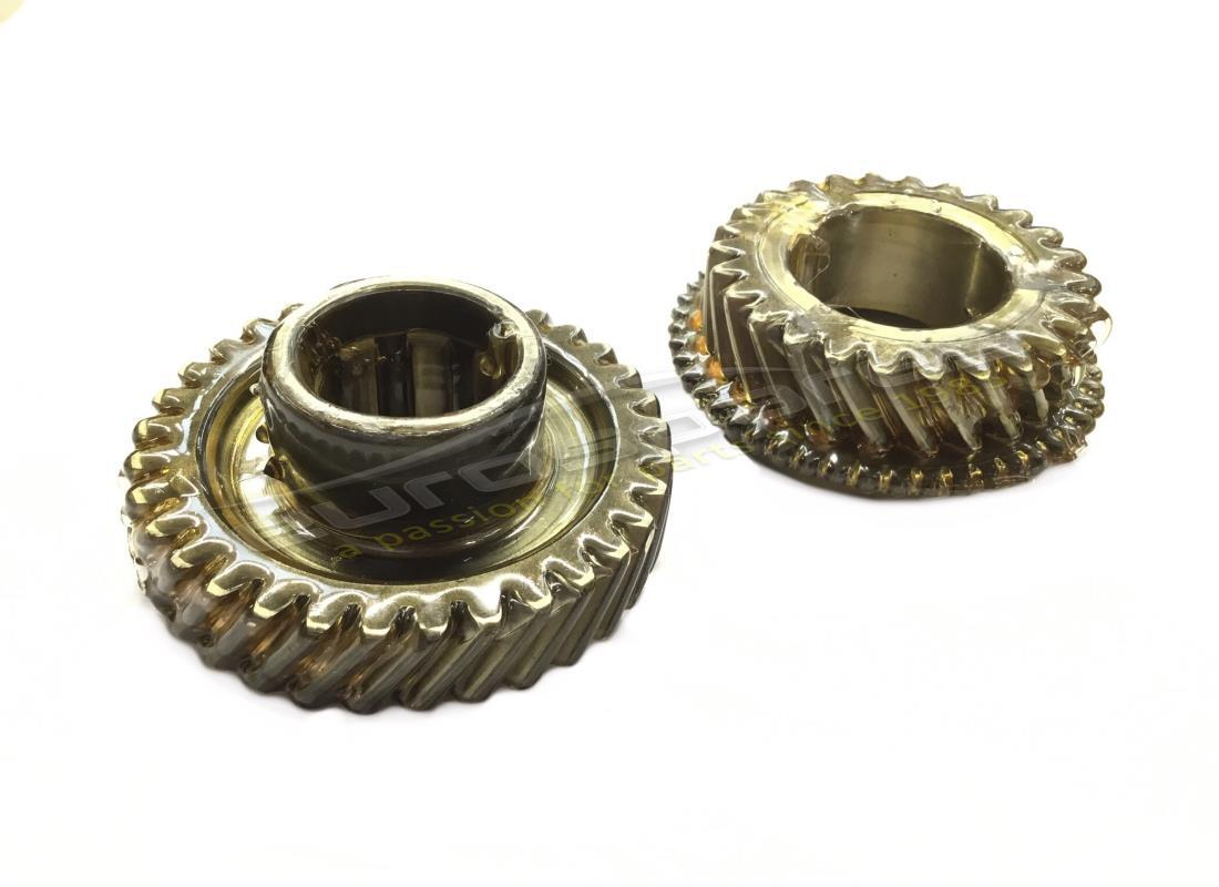 NEW FERRARI PINION COMPLETE KIT. PART NUMBER 70000831 (1) new ferrari pinion complete kit. part number 70000831 (1)