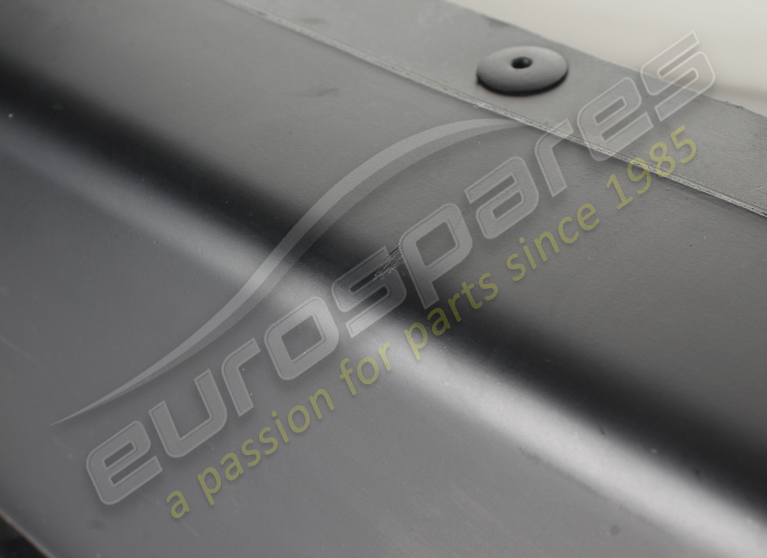 NEW (OTHER) FERRARI REAR BUMPER. PART NUMBER 60573600 (12) new (other) ferrari rear bumper. part number 60573600 (12)