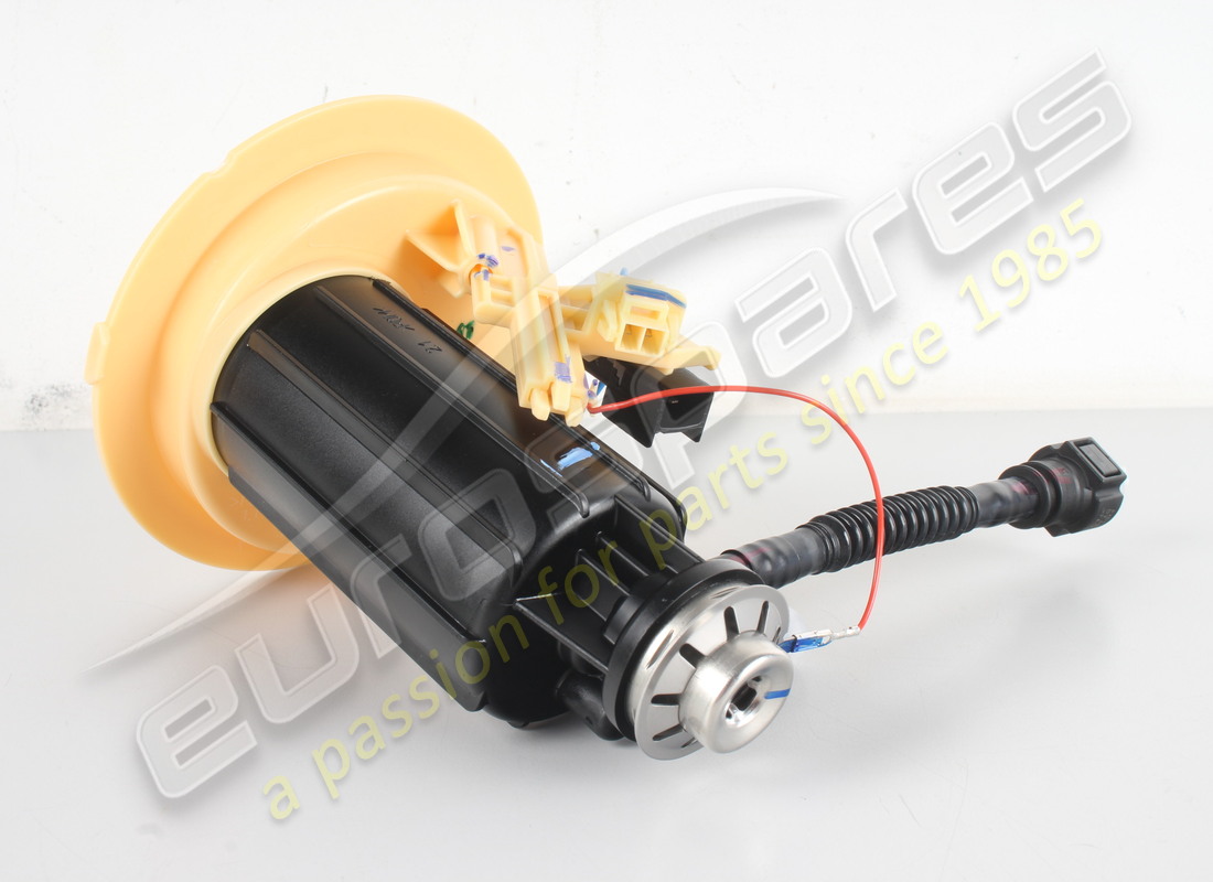 NEW FERRARI LH FUEL PUMP FILTER. PART NUMBER 282785 (3) new ferrari lh fuel pump filter. part number 282785 (3)