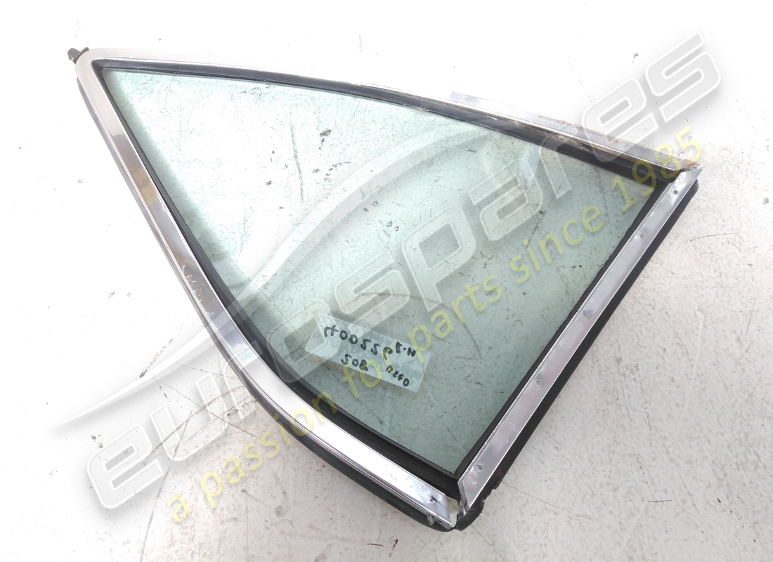 new ferrari rh rear qtr light glass clear. part number 400226 (2)