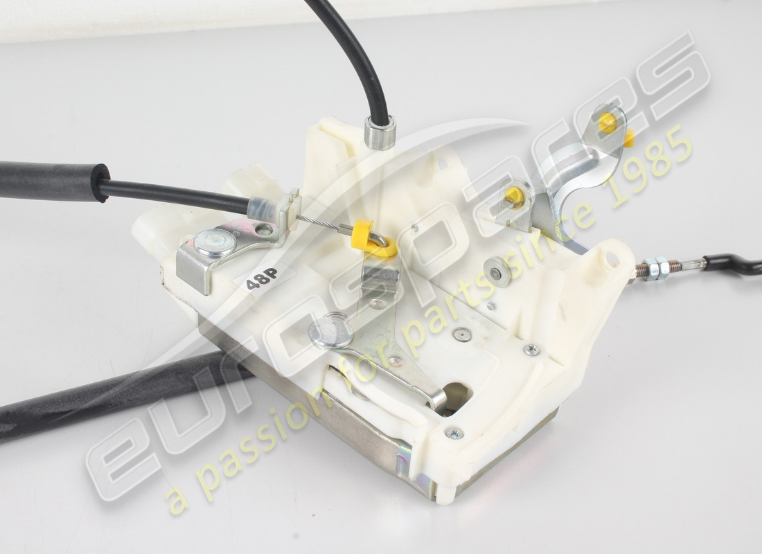 NEW FERRARI LH DOOR LOCK COMPLETE. PART NUMBER 69998100 (2) new ferrari lh door lock complete. part number 69998100 (2)