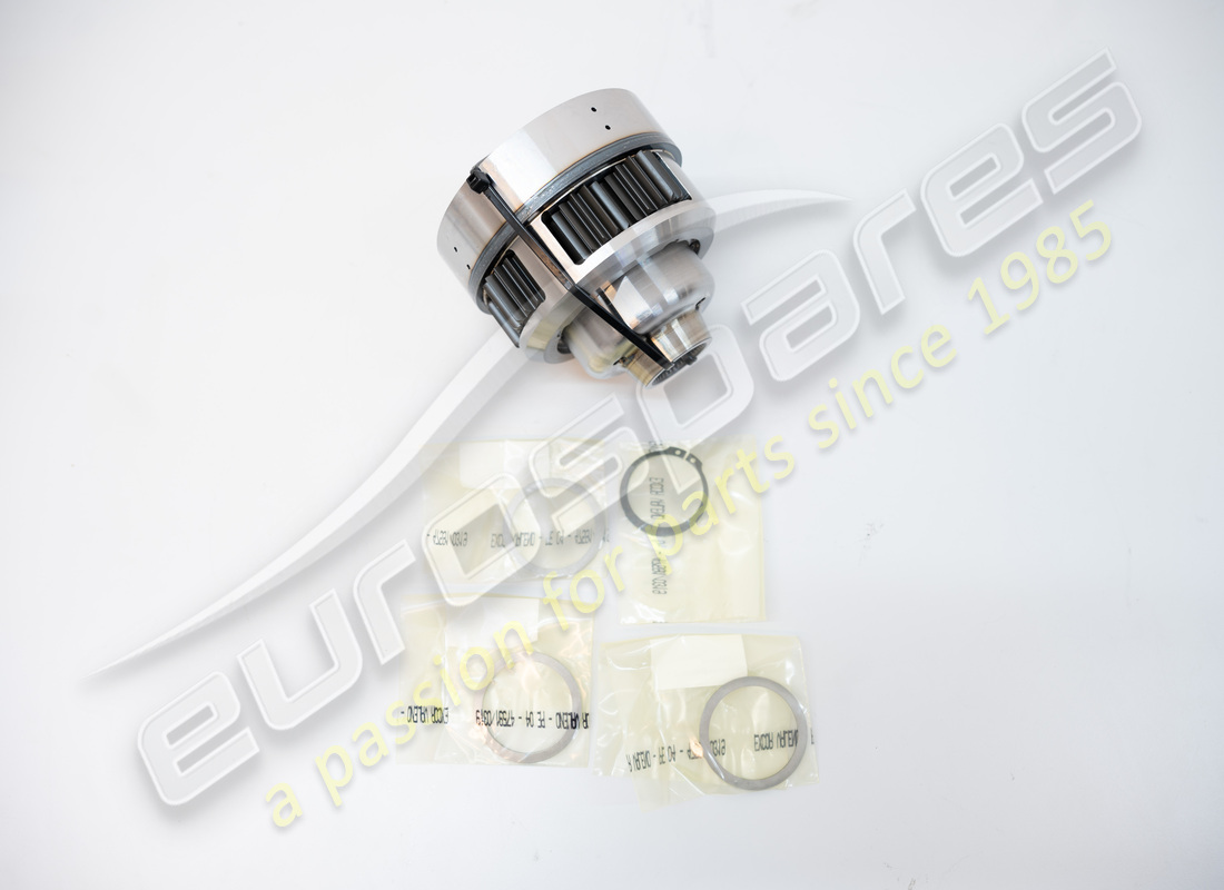 NEW FERRARI DIFFERENTIAL GEAR. PART NUMBER 70004092 (2) new ferrari differential gear. part number 70004092 (2)