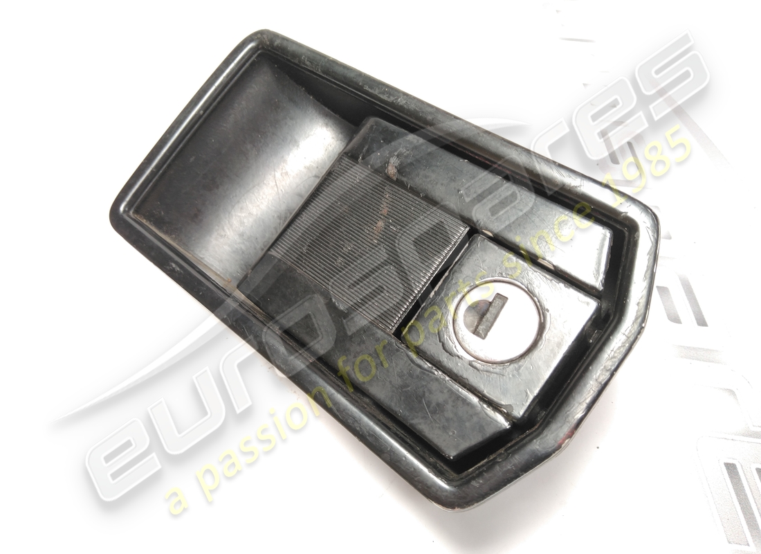 used ferrari lh door handle. part number 40062606 (2)