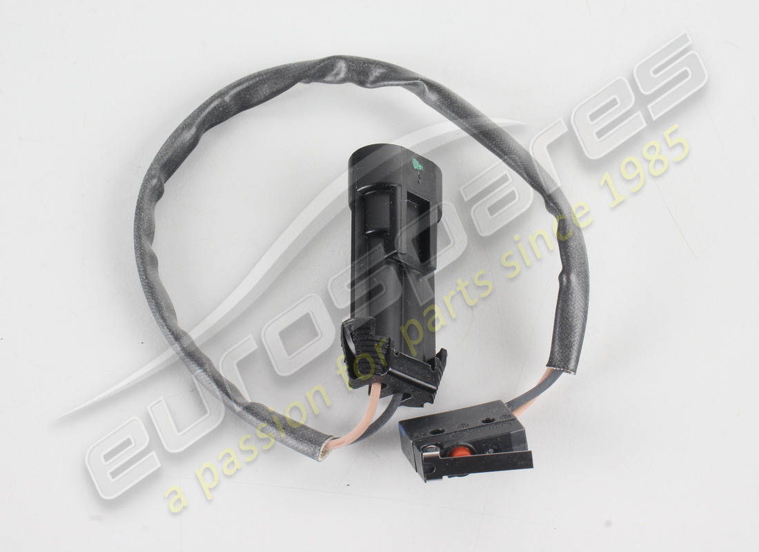 NEW FERRARI MICRO-SWITCH.. PART NUMBER 67493300 (1) new ferrari micro-switch.. part number 67493300 (1)
