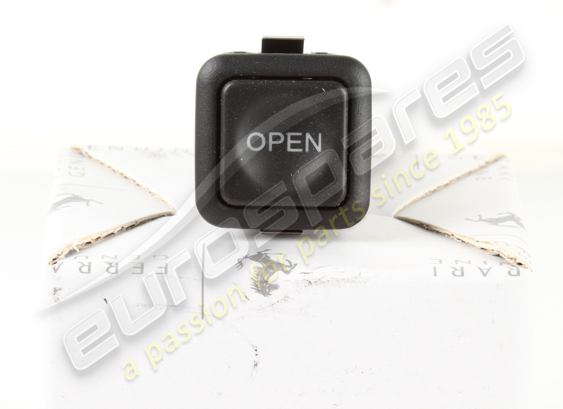new ferrari push button. part number 212735 (3)